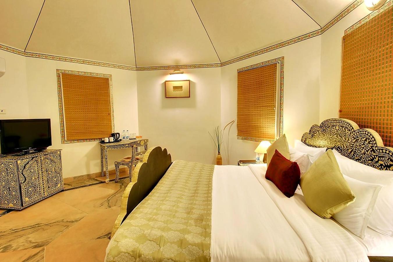 Holiday Resort & Spa A Unit Of S Poddar Group Gāndhīdhām 외부 사진